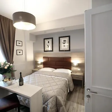 Rooms67 Pensión 3*